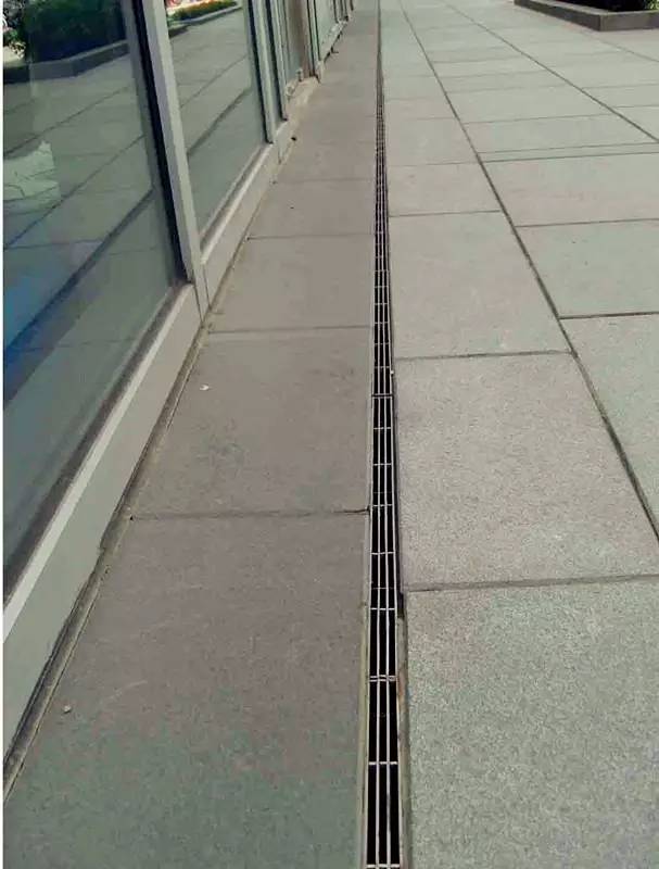 缝隙式排水沟（三缝）