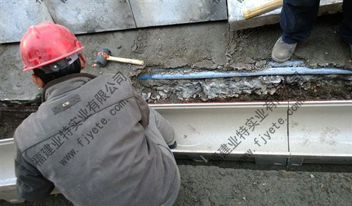 缝隙式排水沟05