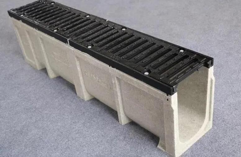 高速公路的排水沟建设